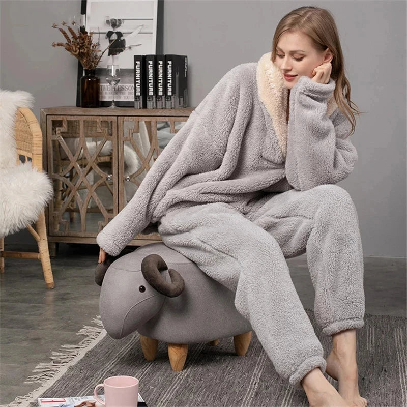 Pauline | Damen-Fleece-Pyjama-Set für 2024